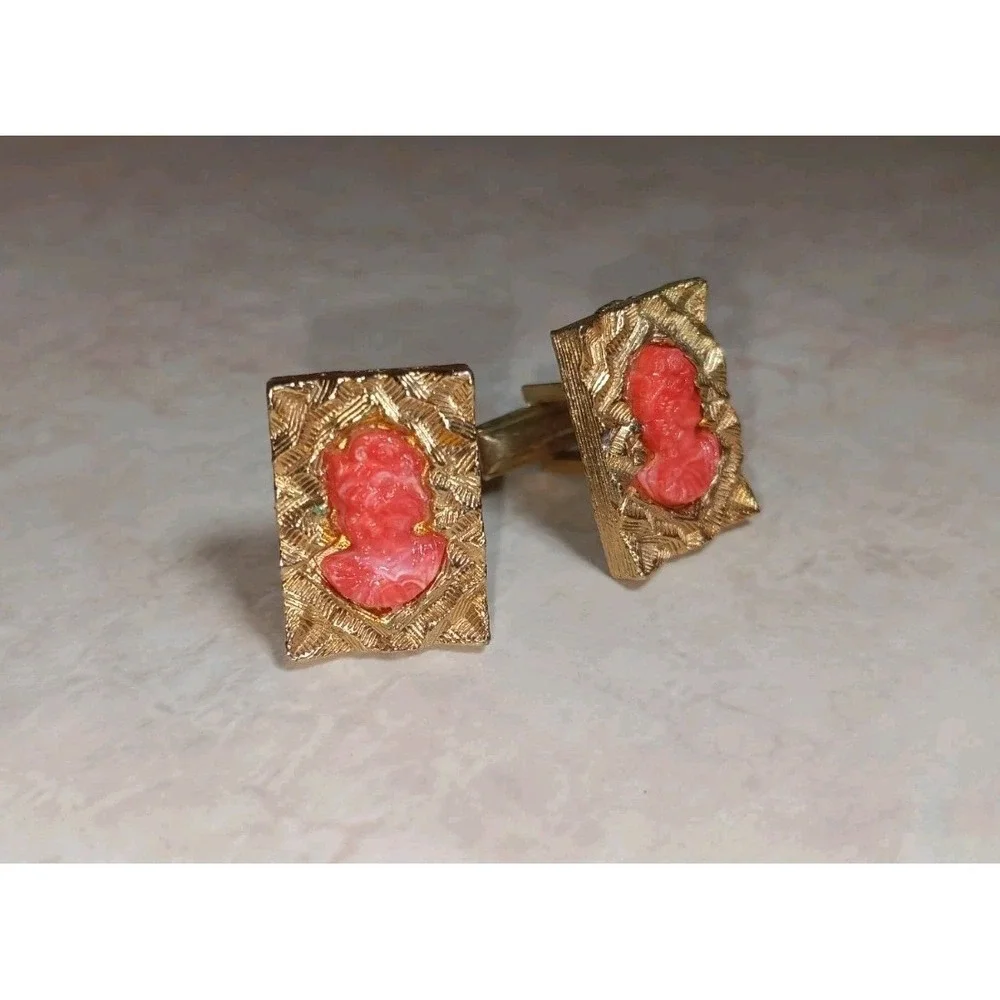Victorian Cameo Pink And Gold Tone Cufflinks Regency Art Nouveau Style Vtg